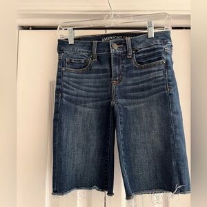 American Eagle skinny Bermuda shorts
